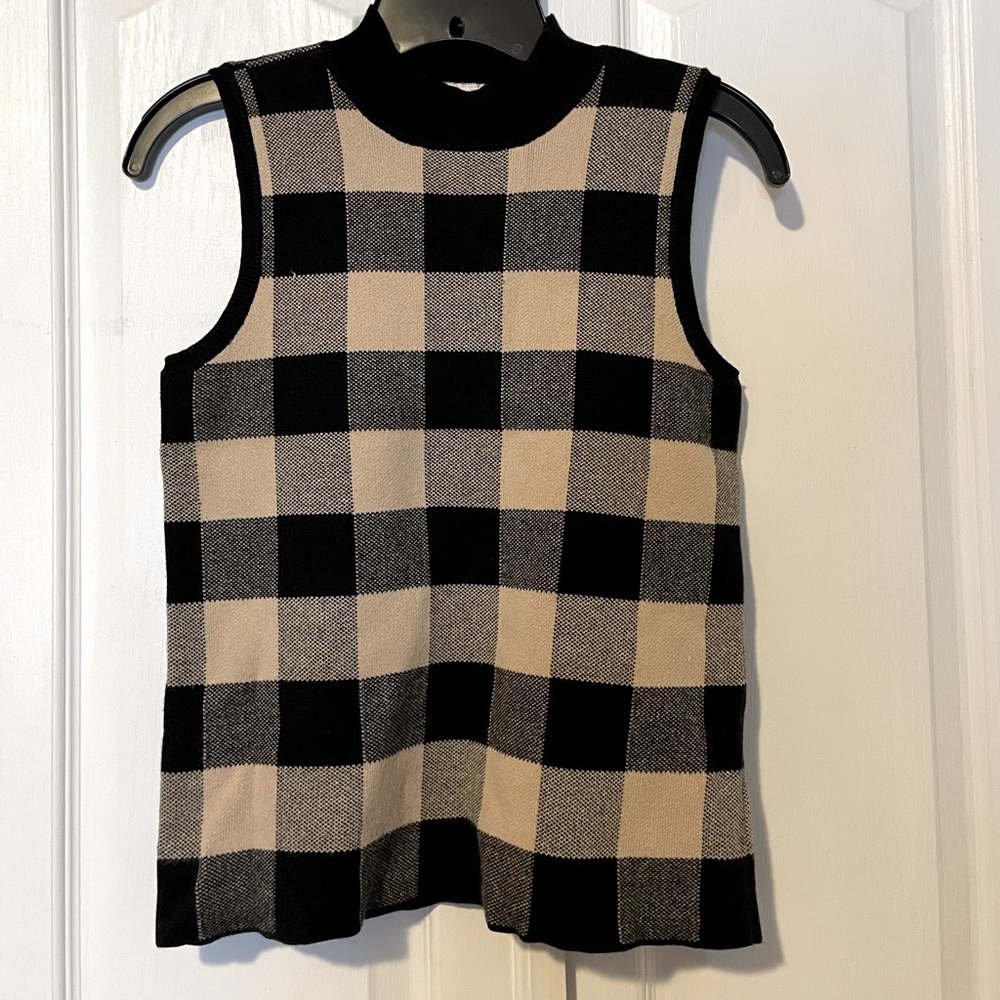Very soft cotton sleeveless knit sweater from LOFT